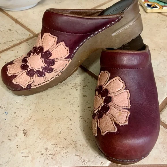 Sanita Leather Flower Clogs - Picture 3 of 9